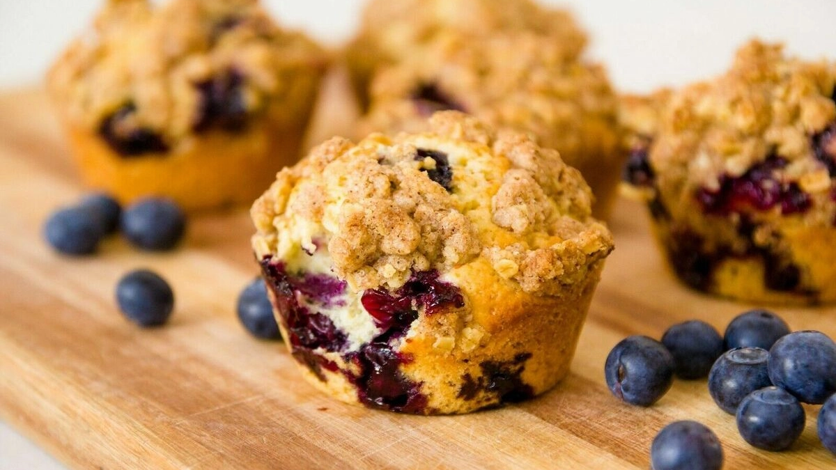 BLUEBERRY BREAKFAST MUFFINS